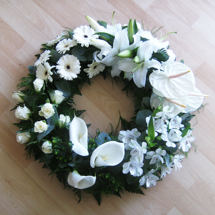 white_wreath